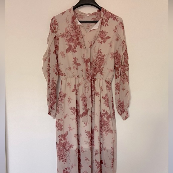 💕2 FOR $20💕 Floral pattern ruffled pink and beige dress​​ - Picture 3 of 14